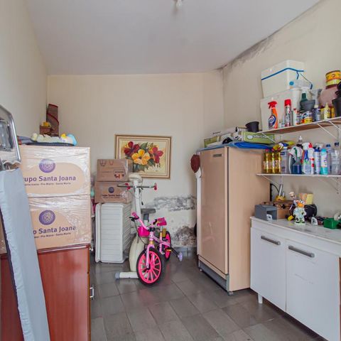 Casa à venda com 107m², 2 quartos e 1 vaga Casa à venda com 107m², 2 quartos e 1 vagaEdícula