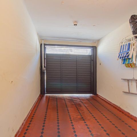 Casa à venda com 107m², 2 quartos e 1 vaga Casa à venda com 107m², 2 quartos e 1 vagaGaragem