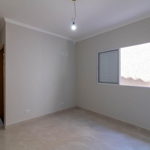 Casa à venda com 96m², 3 quartos e 2 vagas Casa à venda com 96m², 3 quartos e 2 vagasSuíte