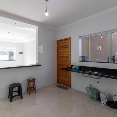 Casa à venda com 96m², 3 quartos e 2 vagas Casa à venda com 96m², 3 quartos e 2 vagasCozinha