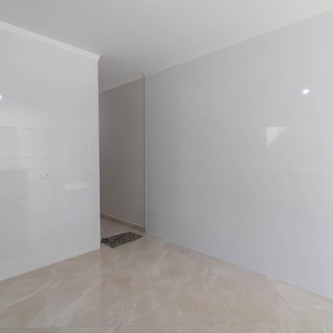 Casa à venda com 96m², 3 quartos e 2 vagas Casa à venda com 96m², 3 quartos e 2 vagasCozinha
