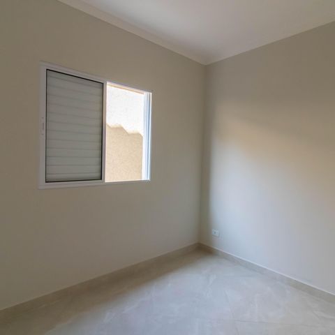 Casa à venda com 96m², 3 quartos e 2 vagas Casa à venda com 96m², 3 quartos e 2 vagasQuarto 1