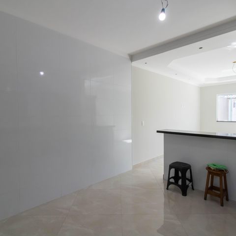 Casa à venda com 96m², 3 quartos e 2 vagas Casa à venda com 96m², 3 quartos e 2 vagasCozinha