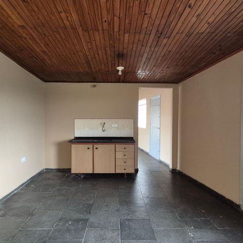 Casa à venda com 367m², 1 quarto e sem vaga Casa à venda com 367m², 1 quarto e sem vagaCozinha