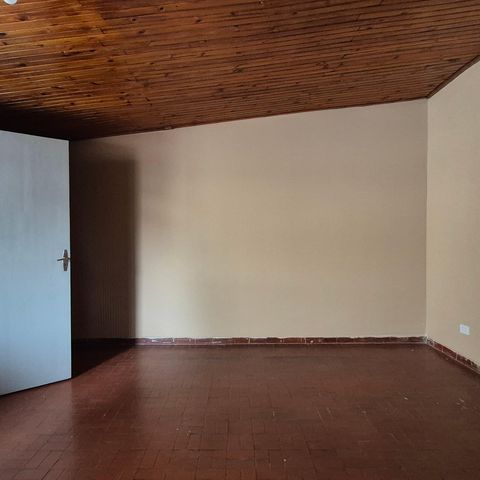 Casa à venda com 367m², 1 quarto e sem vaga Casa à venda com 367m², 1 quarto e sem vagaQuarto