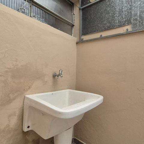 Casa à venda com 367m², 1 quarto e sem vaga Casa à venda com 367m², 1 quarto e sem vagaLavanderia