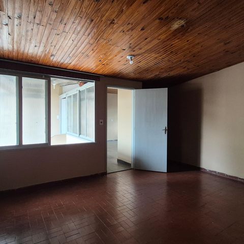 Casa à venda com 367m², 1 quarto e sem vaga Casa à venda com 367m², 1 quarto e sem vagaQuarto