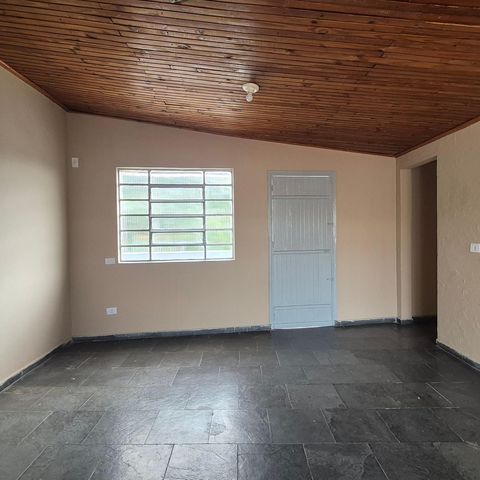 Casa à venda com 367m², 1 quarto e sem vaga Casa à venda com 367m², 1 quarto e sem vagaSala