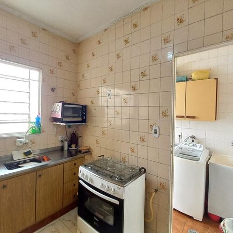 Casa à venda com 250m², 3 quartos e 3 vagas Casa à venda com 250m², 3 quartos e 3 vagasCozinha