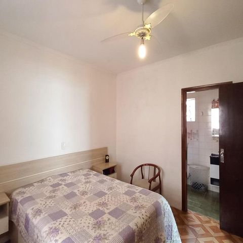 Casa à venda com 250m², 3 quartos e 3 vagas Casa à venda com 250m², 3 quartos e 3 vagasSuíte