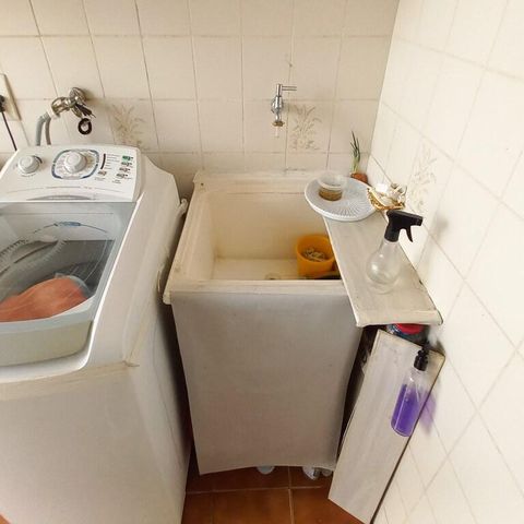 Casa à venda com 250m², 3 quartos e 3 vagas Casa à venda com 250m², 3 quartos e 3 vagasÁrea de Serviço