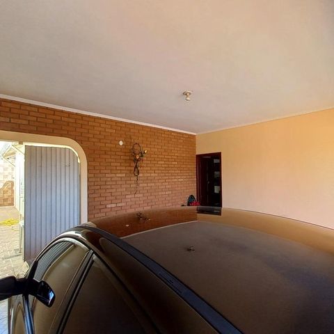 Casa à venda com 250m², 3 quartos e 3 vagas Casa à venda com 250m², 3 quartos e 3 vagasÁrea comum