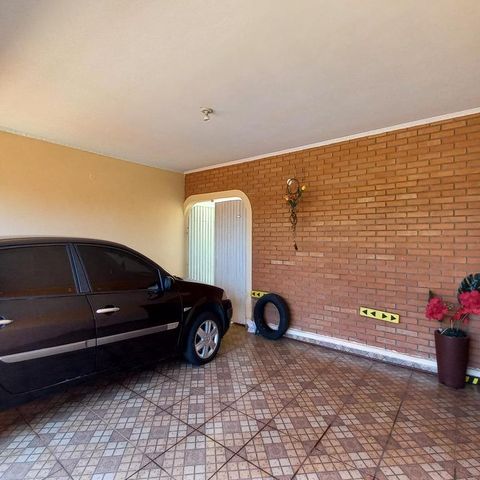 Casa à venda com 250m², 3 quartos e 3 vagas Casa à venda com 250m², 3 quartos e 3 vagasÁrea comum