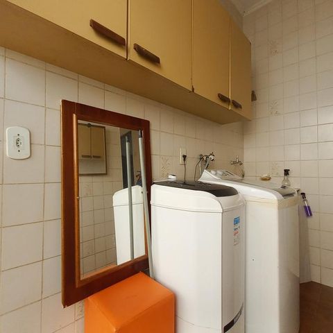 Casa à venda com 250m², 3 quartos e 3 vagas Casa à venda com 250m², 3 quartos e 3 vagasÁrea de Serviço