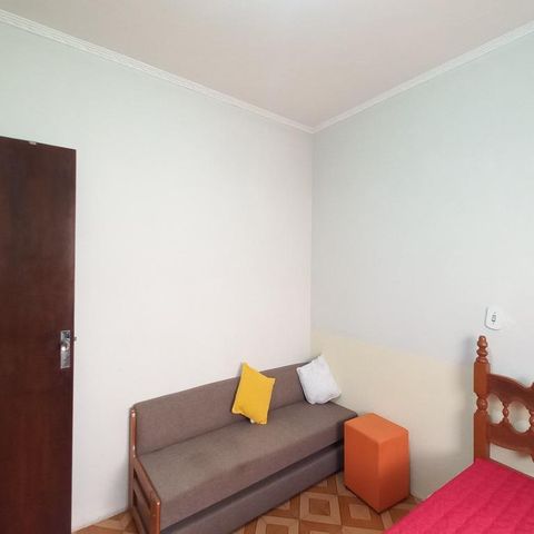 Casa à venda com 250m², 3 quartos e 3 vagas Casa à venda com 250m², 3 quartos e 3 vagasQuarto 2