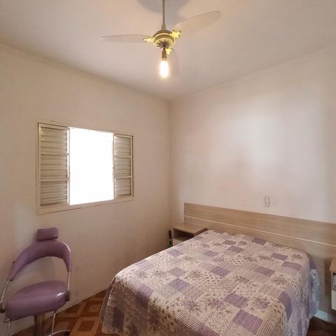 Casa à venda com 250m², 3 quartos e 3 vagas Casa à venda com 250m², 3 quartos e 3 vagasSuíte
