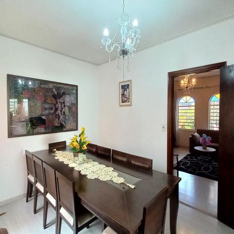 Casa à venda com 250m², 3 quartos e 3 vagas Casa à venda com 250m², 3 quartos e 3 vagasSala de Jantar