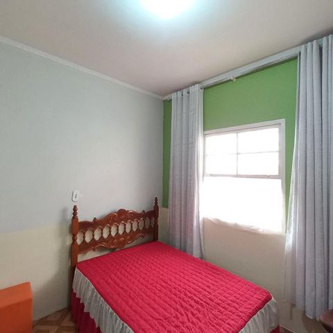Casa à venda com 250m², 3 quartos e 3 vagas Casa à venda com 250m², 3 quartos e 3 vagasQuarto 2