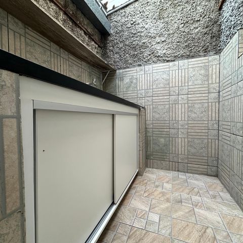 Casa à venda com 50m², 2 quartos e sem vaga