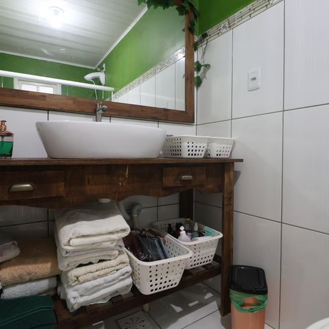 Casa para alugar com 130m², 4 quartos e 2 vagasBanheiro 2