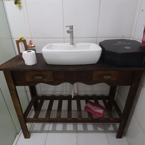 Casa para alugar com 130m², 4 quartos e 2 vagasBanheiro 1