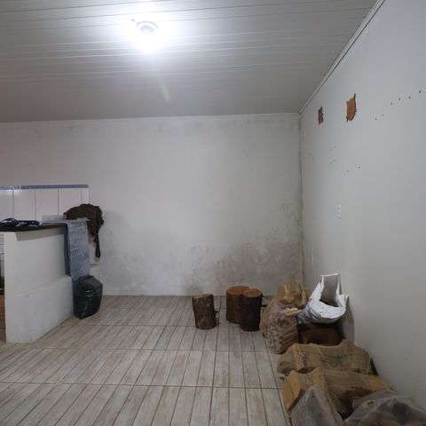Casa para alugar com 130m², 4 quartos e 2 vagasSala/casa fundos