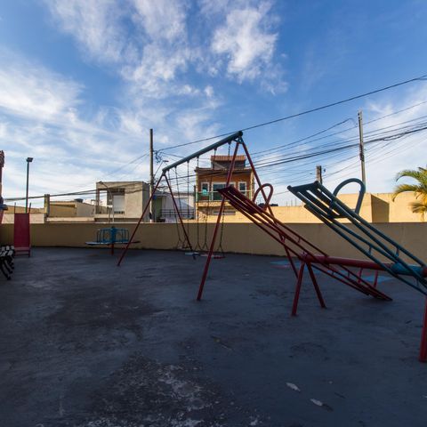 Casa de condomínio à venda com 65m², 2 quartos e 1 vagaÁrea comum