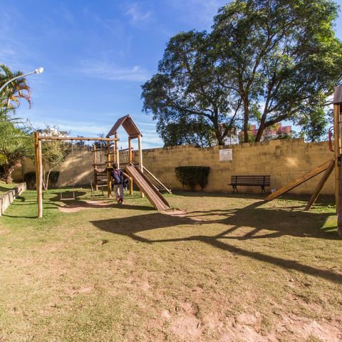 Casa de condomínio à venda com 65m², 2 quartos e 1 vagaÁrea comum
