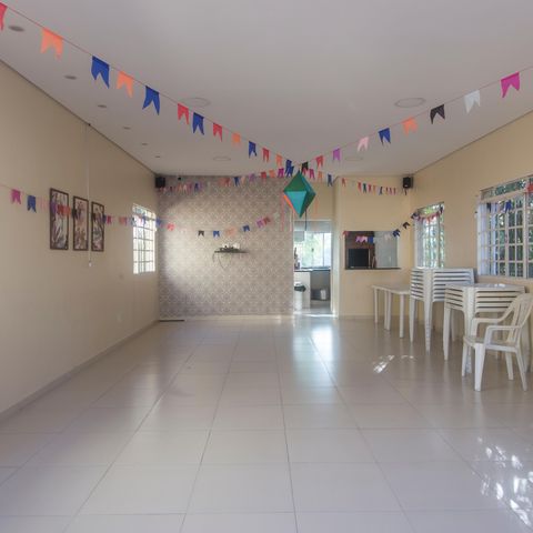 Casa de condomínio à venda com 65m², 2 quartos e 1 vagaÁrea comum