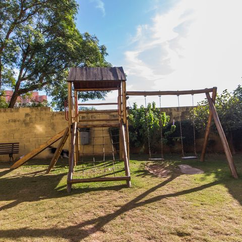 Casa de condomínio à venda com 65m², 2 quartos e 1 vagaÁrea comum