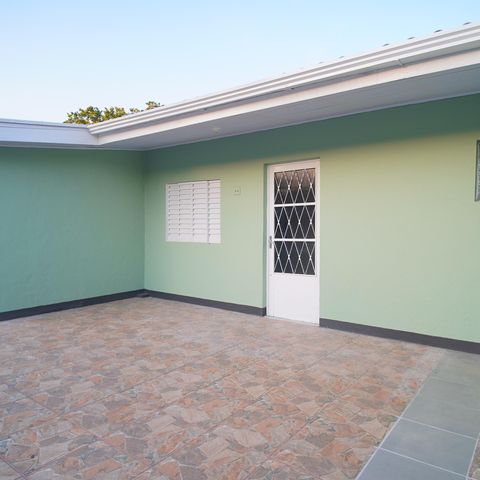 Casa à venda com 83m², 2 quartos e sem vagaFachada