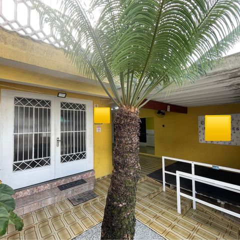 Casa à venda com 174m², 3 quartos e 2 vagas Casa à venda com 174m², 3 quartos e 2 vagasGaragem