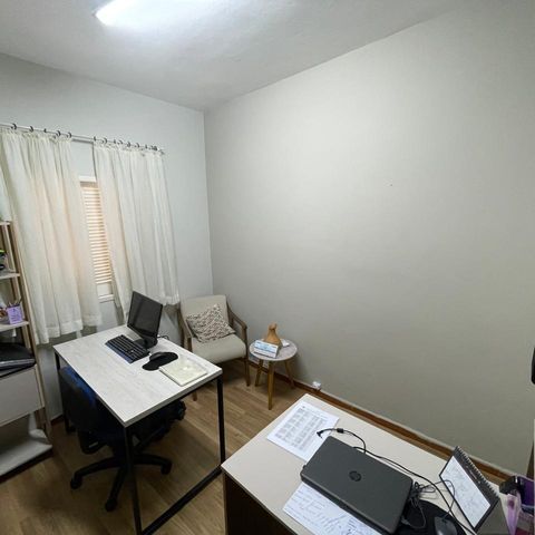 Casa à venda com 174m², 3 quartos e 2 vagas Casa à venda com 174m², 3 quartos e 2 vagasQuarto 1