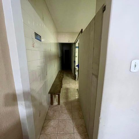 Casa à venda com 174m², 3 quartos e 2 vagas Casa à venda com 174m², 3 quartos e 2 vagasCorredor