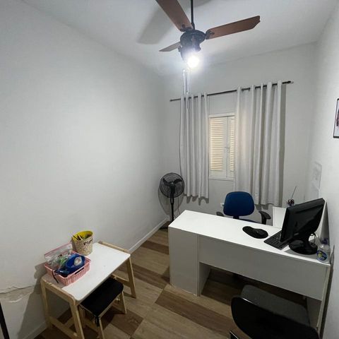 Casa à venda com 174m², 3 quartos e 2 vagas Casa à venda com 174m², 3 quartos e 2 vagasQuarto 2