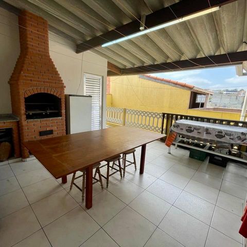 Casa à venda com 174m², 3 quartos e 2 vagas Casa à venda com 174m², 3 quartos e 2 vagasChurrasqueira