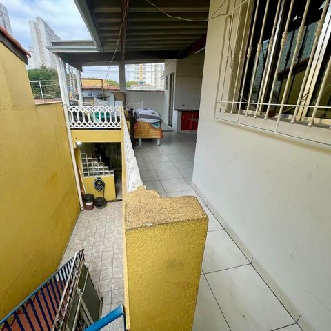Casa à venda com 174m², 3 quartos e 2 vagas Casa à venda com 174m², 3 quartos e 2 vagasQuintal