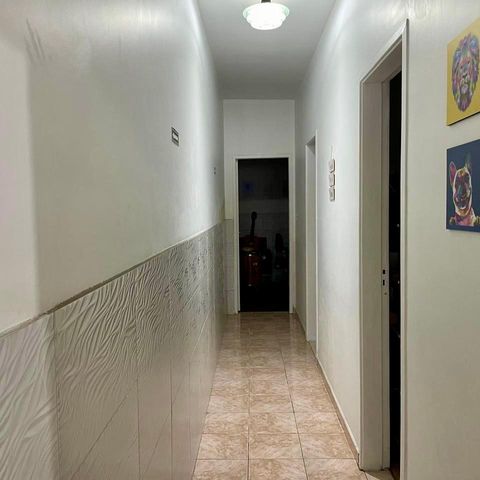 Casa à venda com 174m², 3 quartos e 2 vagas Casa à venda com 174m², 3 quartos e 2 vagasCorredor