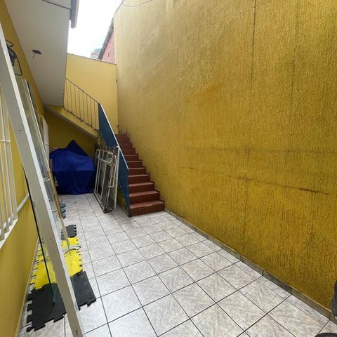 Casa à venda com 174m², 3 quartos e 2 vagas Casa à venda com 174m², 3 quartos e 2 vagasQuintal