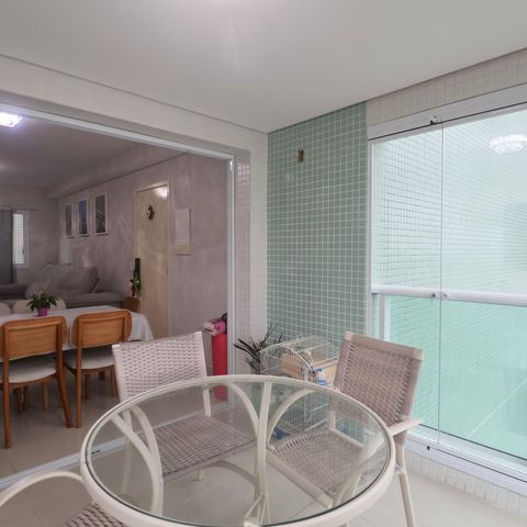 Apartamento para alugar com 110m², 3 quartos e 2 vagasVaranda