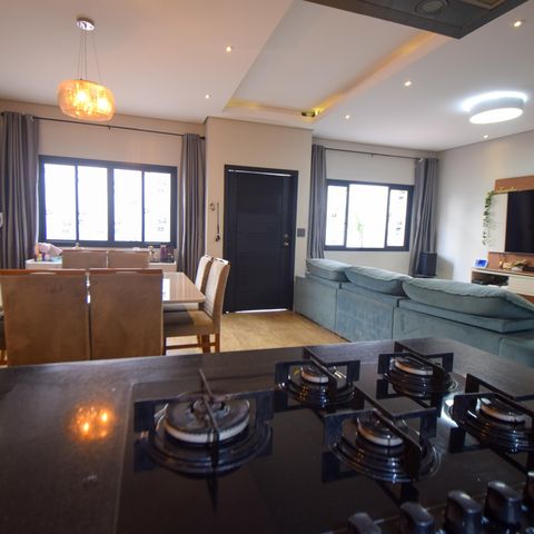 Casa à venda com 237m², 4 quartos e 5 vagas Casa à venda com 237m², 4 quartos e 5 vagasCozinha