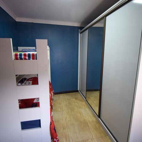 Casa à venda com 237m², 4 quartos e 5 vagas Casa à venda com 237m², 4 quartos e 5 vagasSuite 1