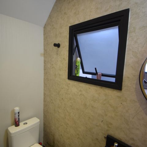 Casa à venda com 237m², 4 quartos e 5 vagas Casa à venda com 237m², 4 quartos e 5 vagasLavabo