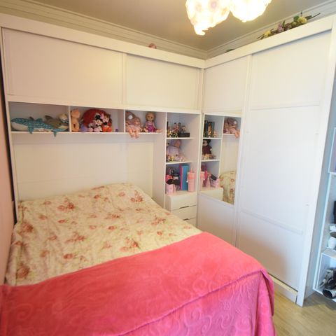 Casa à venda com 237m², 4 quartos e 5 vagas Casa à venda com 237m², 4 quartos e 5 vagasSuíte 3