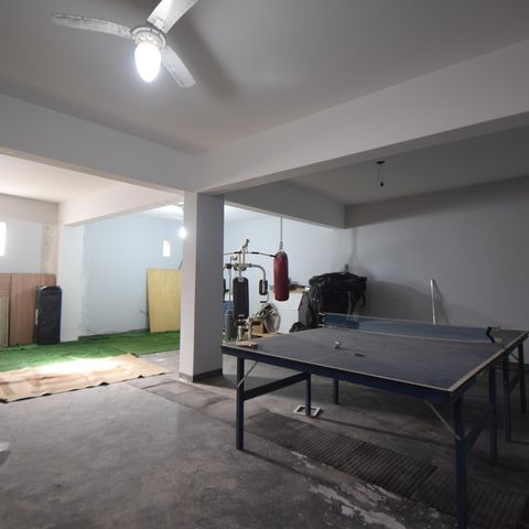 Casa à venda com 237m², 4 quartos e 5 vagas Casa à venda com 237m², 4 quartos e 5 vagasArea de Lazer