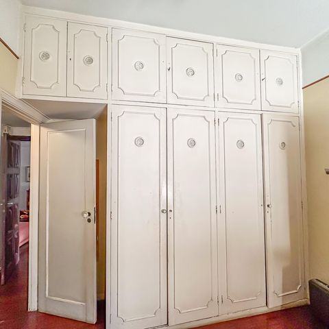 Apartamento à venda com 228m², 4 quartos e 2 vagas Apartamento à venda com 228m², 4 quartos e 2 vagasSuíte 2