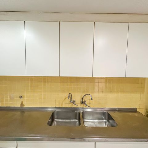 Apartamento à venda com 228m², 4 quartos e 2 vagas Apartamento à venda com 228m², 4 quartos e 2 vagasCozinha