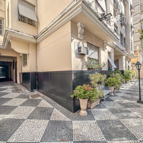 Apartamento à venda com 228m², 4 quartos e 2 vagas Apartamento à venda com 228m², 4 quartos e 2 vagasFachada