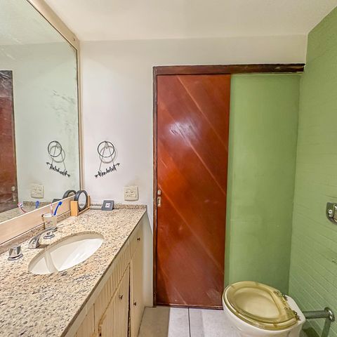 Apartamento à venda com 228m², 4 quartos e 2 vagas Apartamento à venda com 228m², 4 quartos e 2 vagasBanheiro
