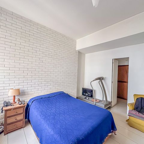 Apartamento à venda com 228m², 4 quartos e 2 vagas Apartamento à venda com 228m², 4 quartos e 2 vagasSuíte 1